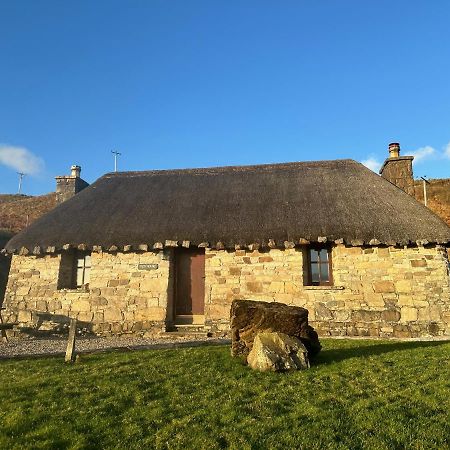 Tigh Mairi At Mary'S Thatched Cottages Elgol 外观 照片