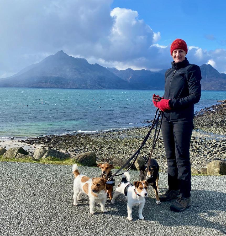Tigh Mairi At Mary'S Thatched Cottages Elgol 外观 照片
