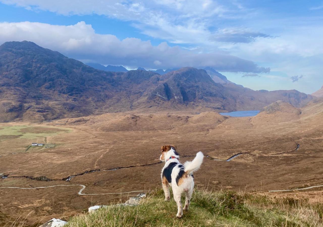 Tigh Mairi At Mary'S Thatched Cottages Elgol 外观 照片